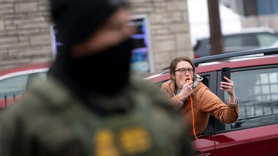 ice-minnesota-whistle29898