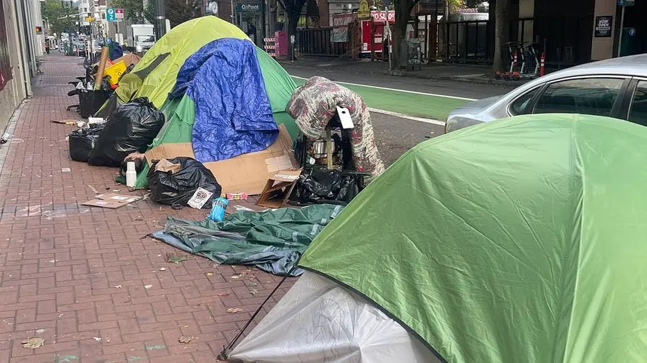 portland-tents-1330190