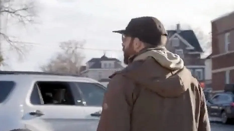 man-who-appears-to-be-alex-pretti-on-camera-minnesota-001439133