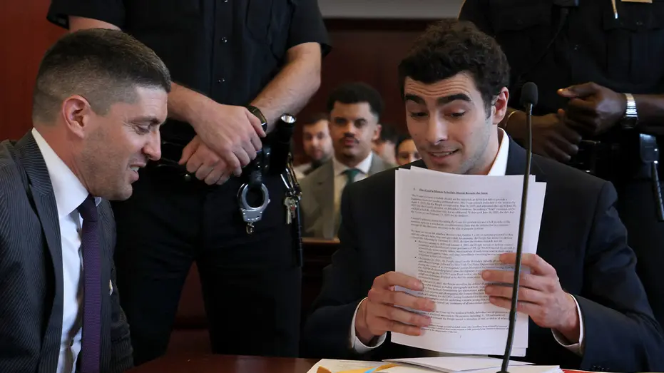 mangione-shuffling-documents612458