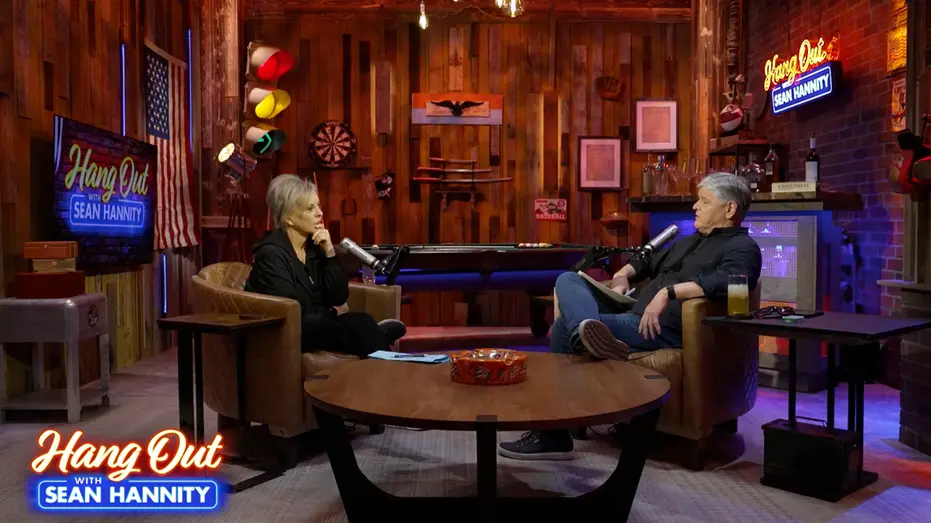 nancy-grace-and-sean-hannity-discuss-nancy-guthrie998290