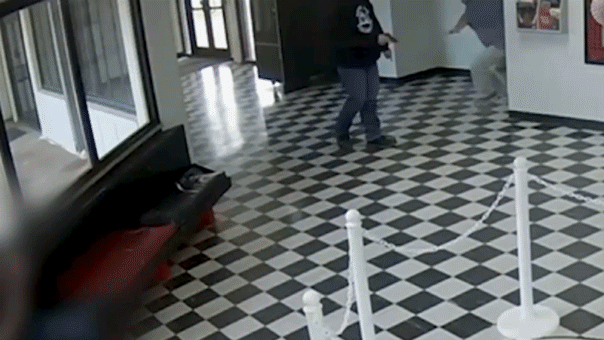 high-school-shooter-tackled-principal862569