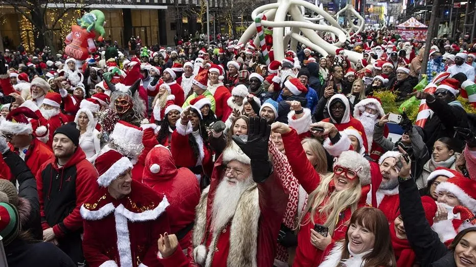 santacon-new-york-city-fox-news-001402267