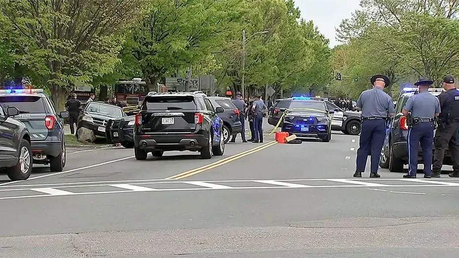 cambridge-shooting-crime-scene-002802559
