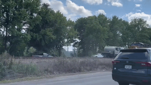 train-vs-septic503006