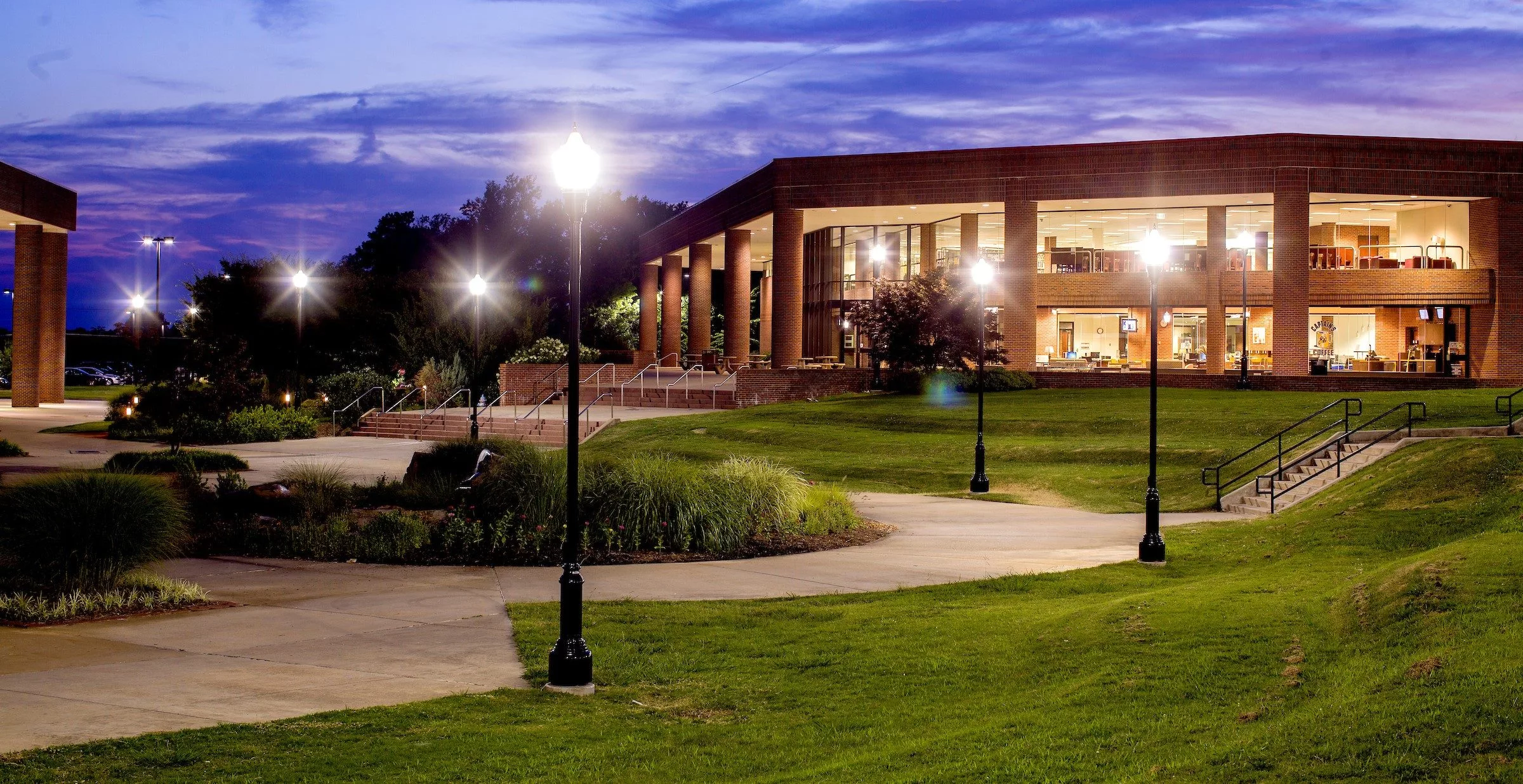 paul-meek-library