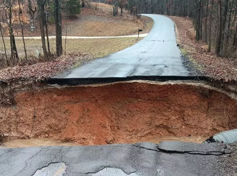 flood-clifty-road-wash