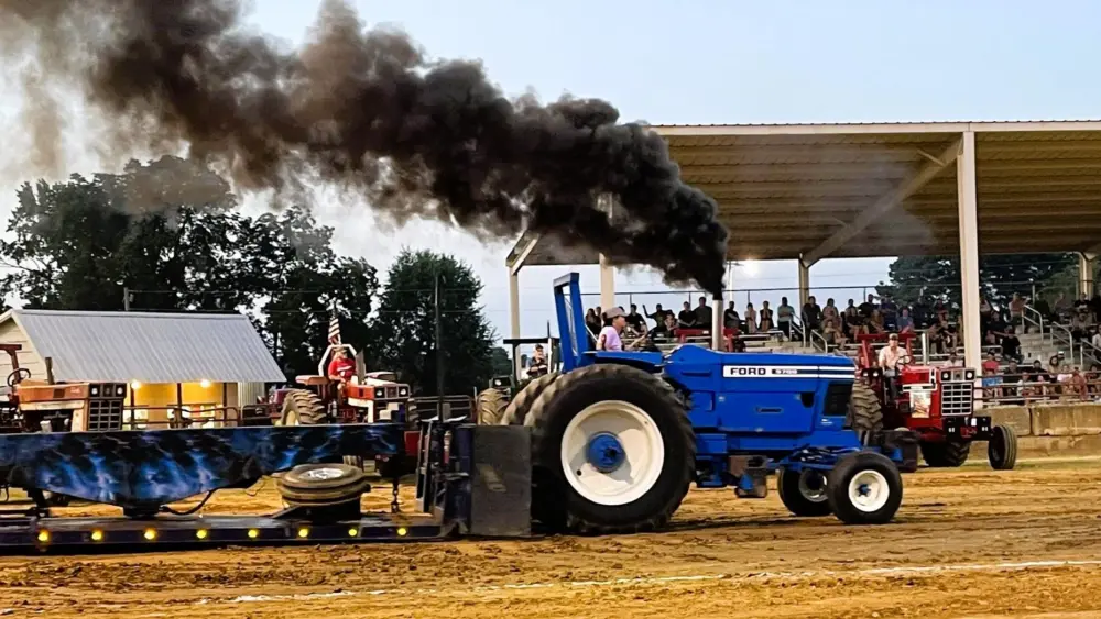 fair-tractor-pull-25