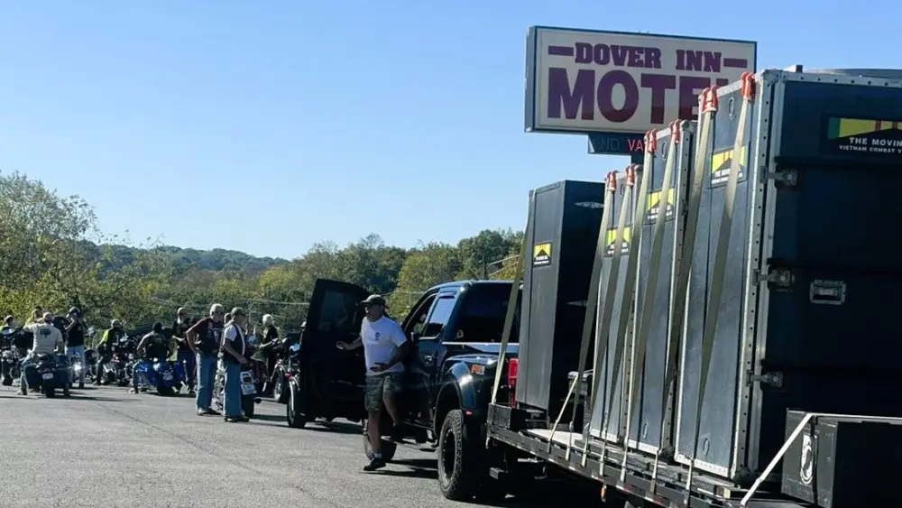 stew-co-moving-wall