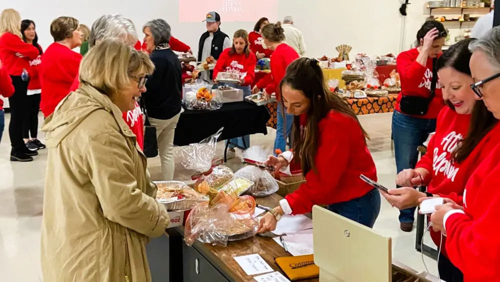 athena-delphian-holiday-table-23