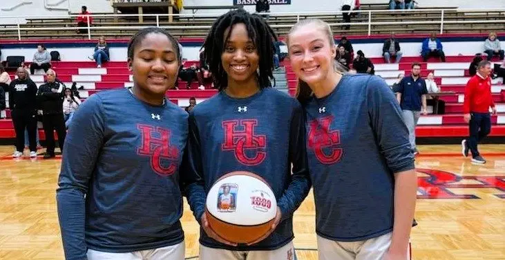 nakiyah-moore-olivia-kendall-breely-pierpoint