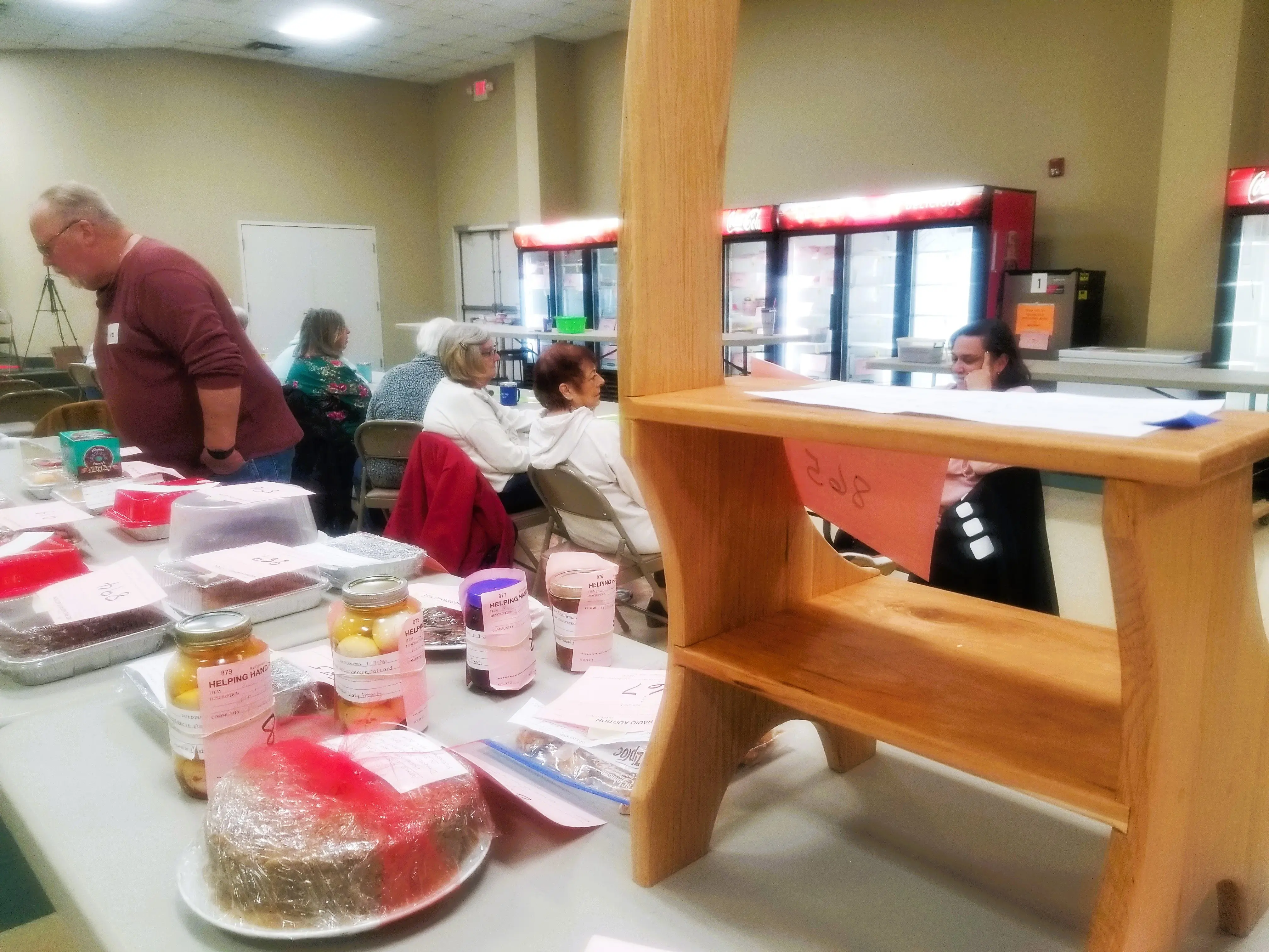 help-26-plesant-table