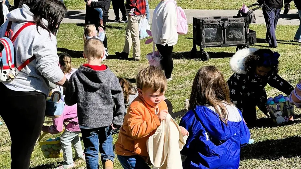 mckenzie-egg-hunt-by-monica-heath