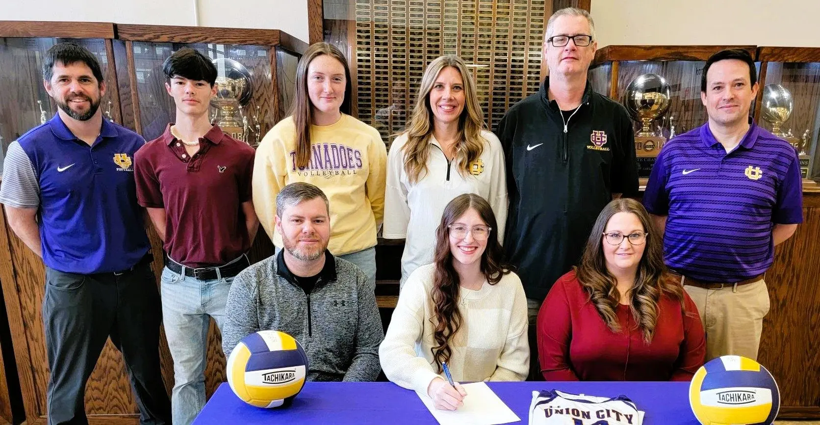 uc-sims-signs-with-fhu-1