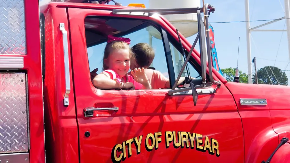 puryear-25-girl-on-fire-truck