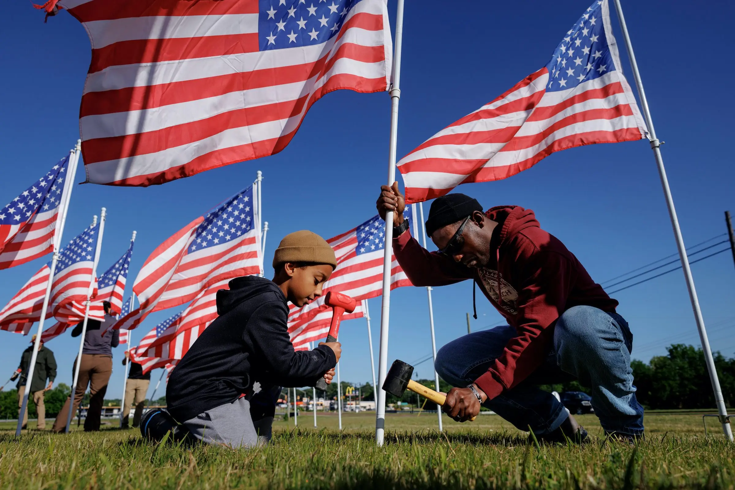 utm-field-of-flags