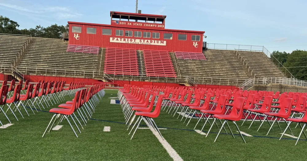 grad-chairs