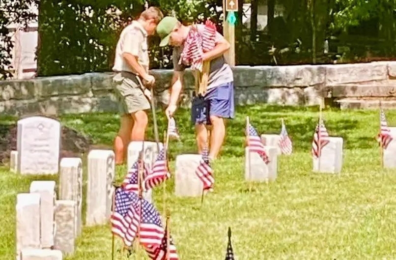 ft-d-flag-place