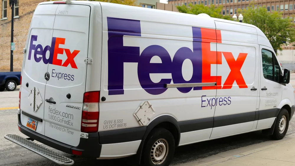fedex-truck