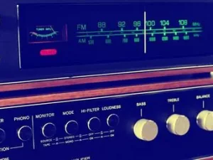 stereo_vintage_music_retro