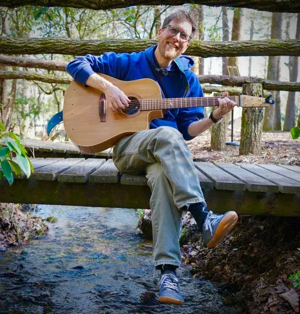 simon-de-voil_on-kanuga-bridge