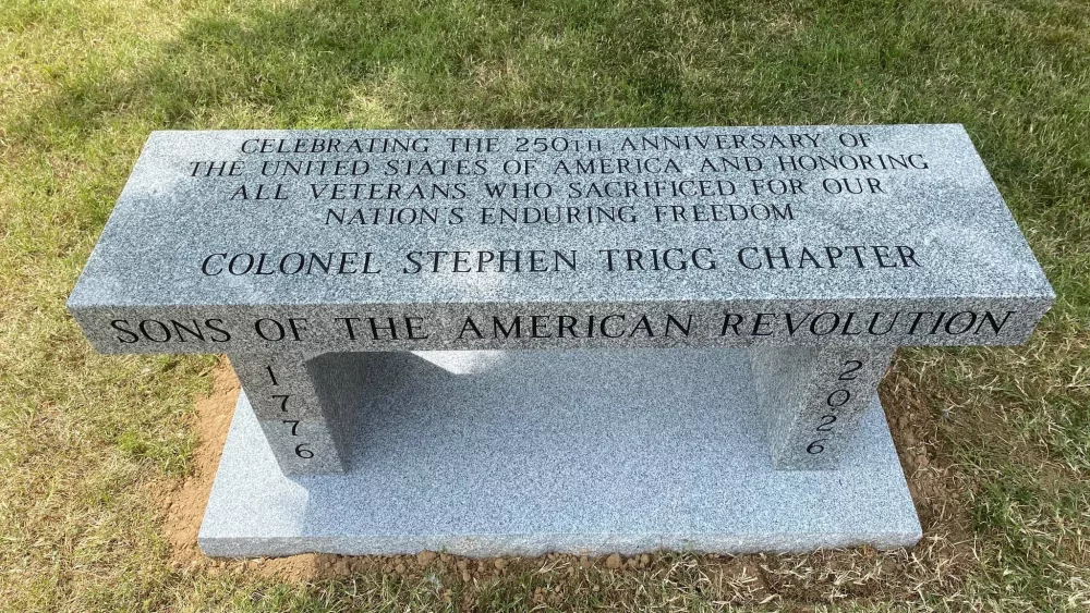 col-stpehen-trigg-sar-bench-dedication