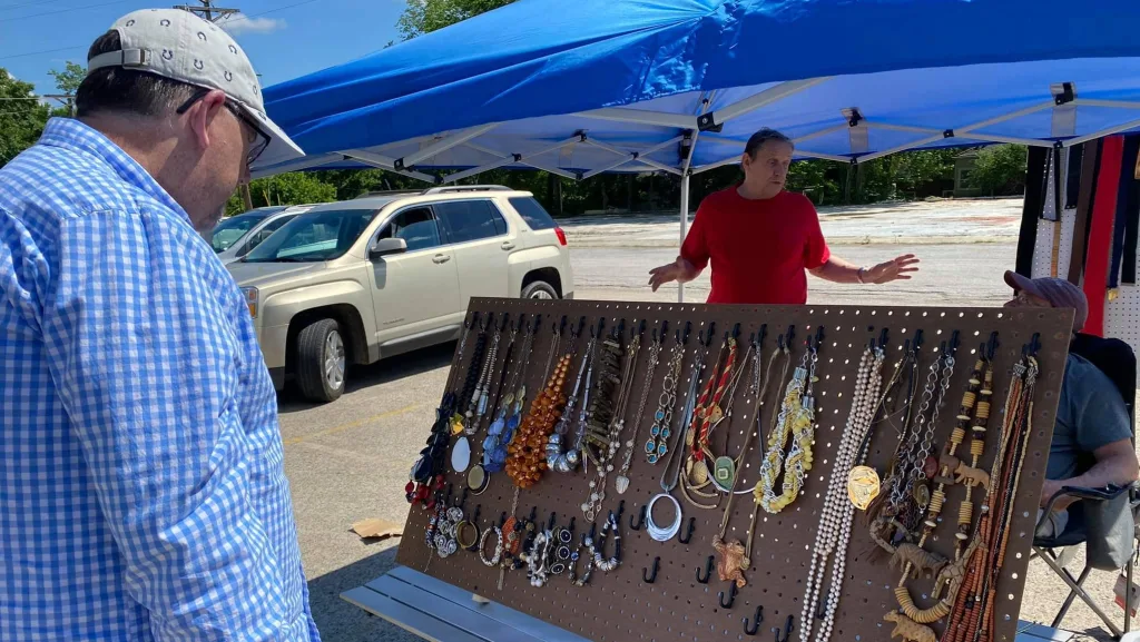 400-mile-yard-sale-4
