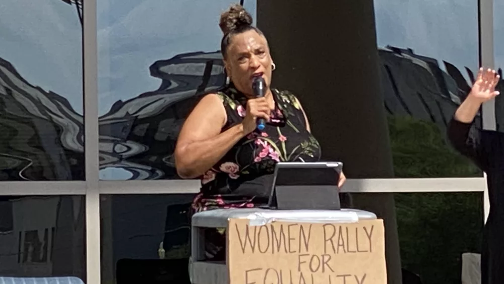 womens-rights-rally-05-2