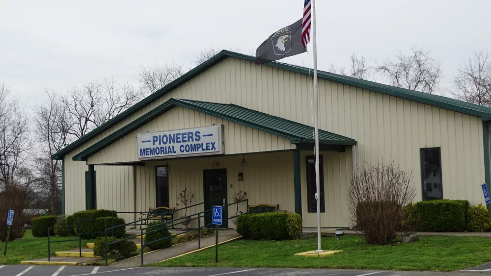 hopkinsville-pioneers-building