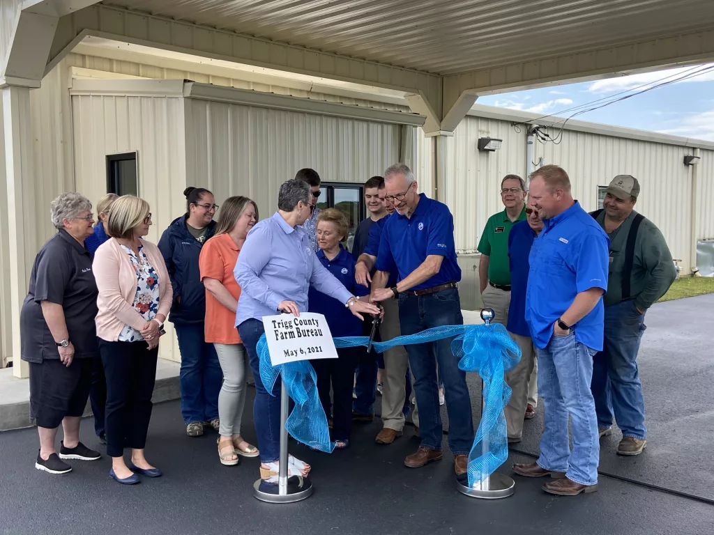 trigg-county-farm-bureau-ribbon-cutting-2