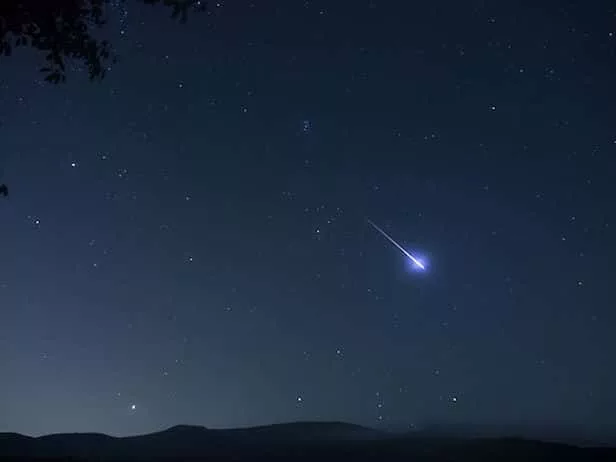 perseid_meteor_-_13_aug-_2013-616x462