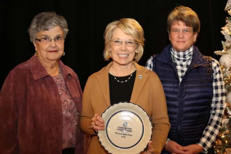 12-07-19-sandra-roberts-stacey-boone-e1575734329504