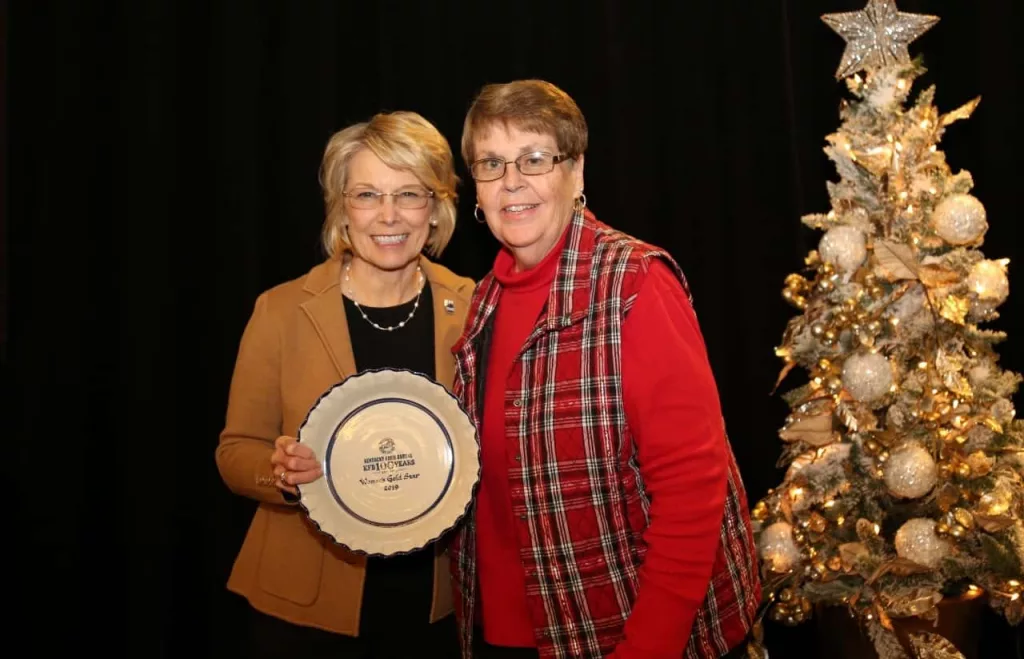 12-07-19-jennifer-rives-2