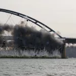 Old-Barkley-Bridge-Demolition-38.webp