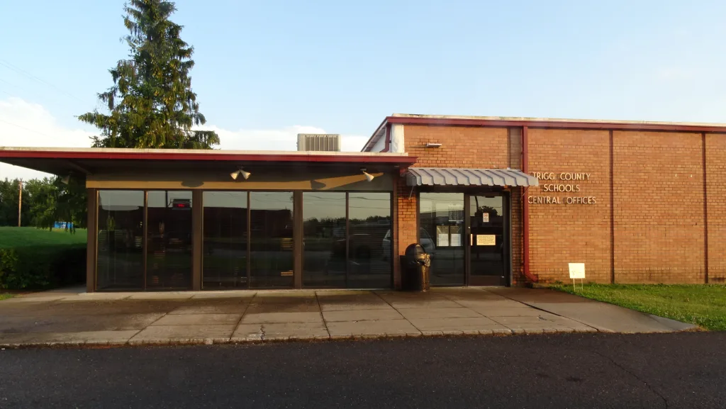 trigg-county-schools-board-of-education-central-office