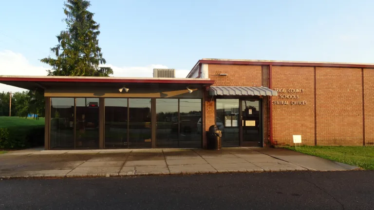 trigg-county-schools-board-of-education-central-office