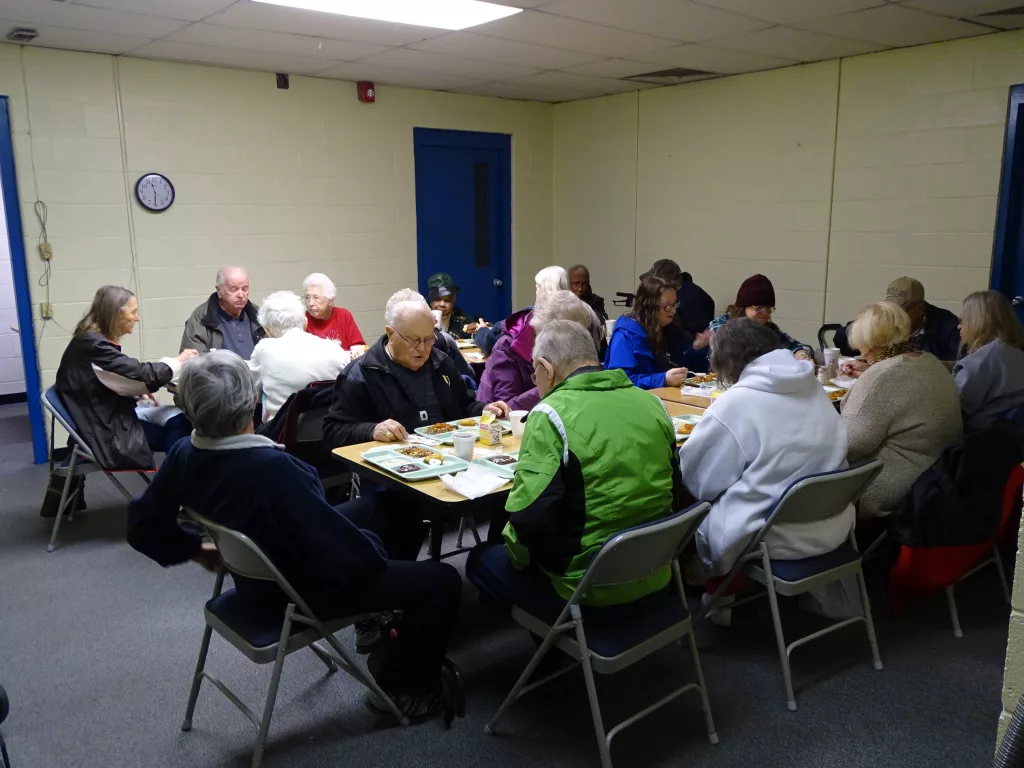 christian-county-senior-center-lunch