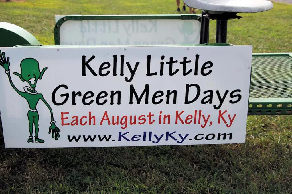 kelly-little-green-men-2018-32-2