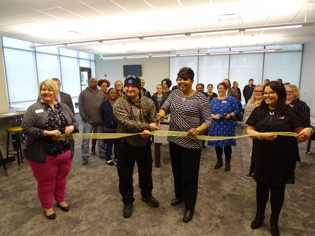 hcc-student-game-room-ribbon-cutting