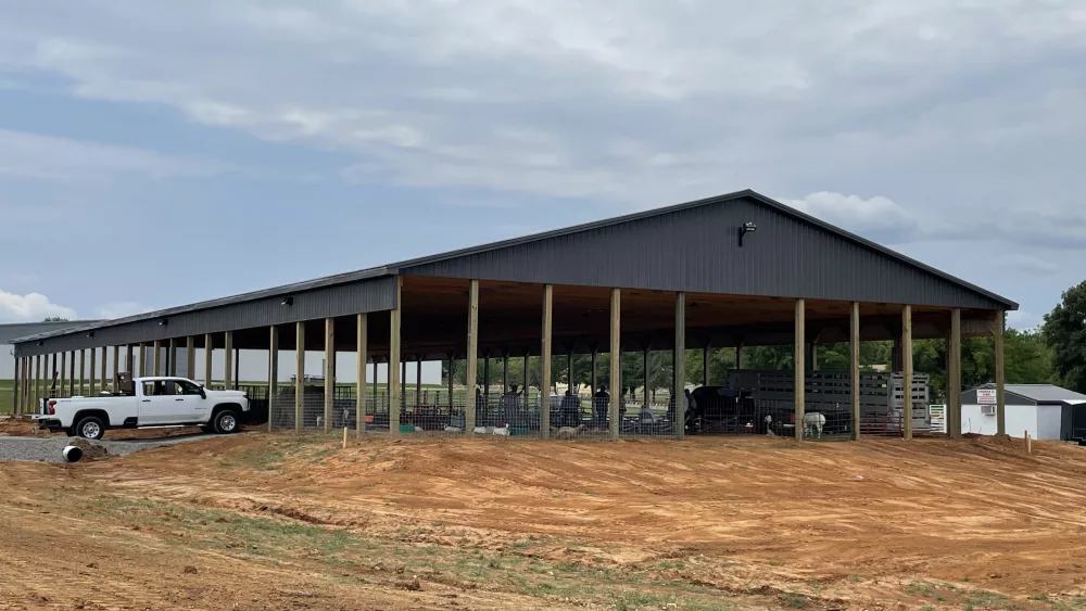 wksf-livestock-barn