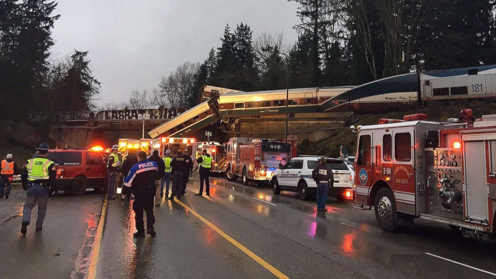 amtrak-derailment-washington-roku-epa-mem-171218_16x9_992