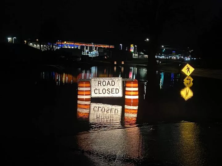 road-closed-flooded