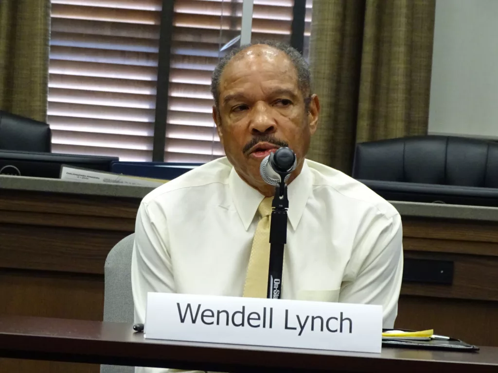 wendell-lynch-4