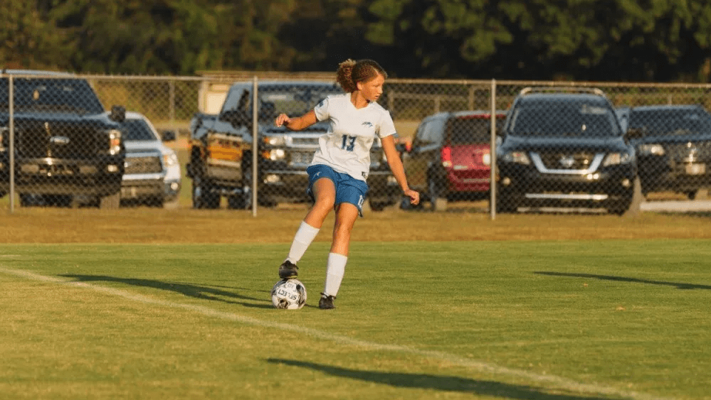 fort-girls-soccer-file-oct-116405