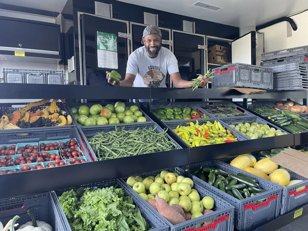 black-soil-sprout-food-truck