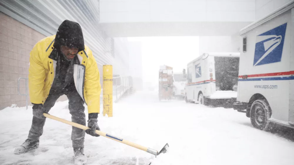 usps-snowy-day-delivery