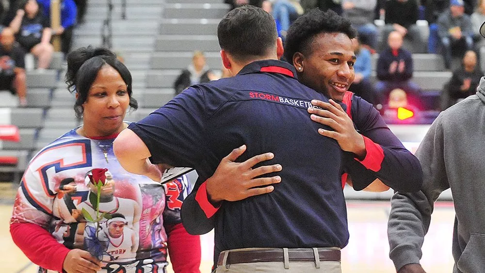 hopkins-central-senior-night408103