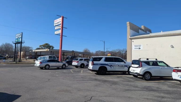 pxl_20250128_194338343-mp