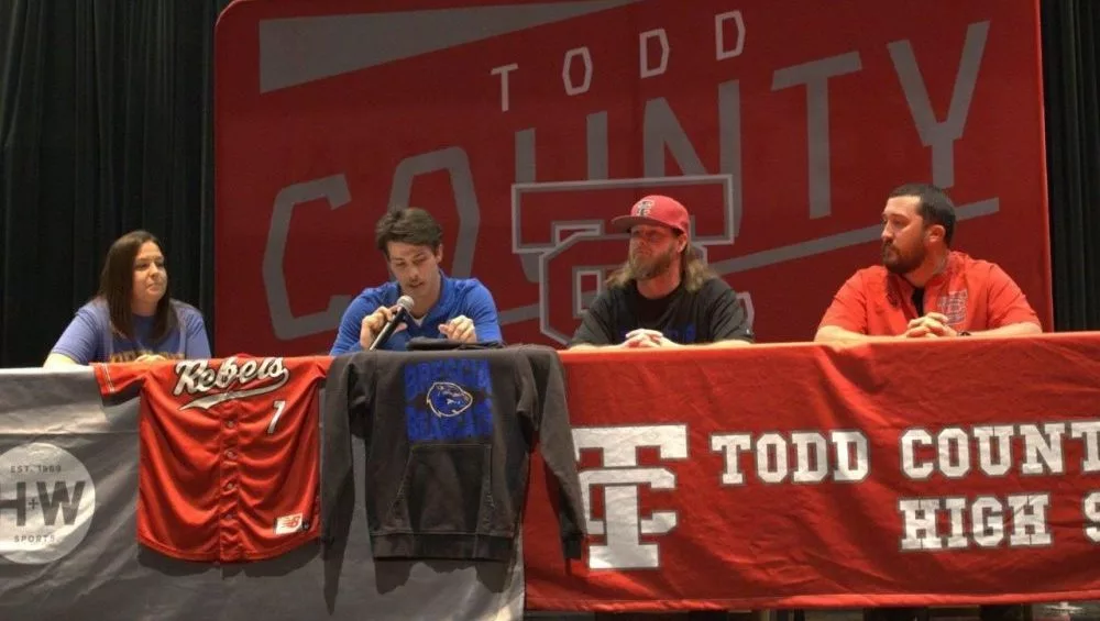 todd-signing-day-7-e1745012060985895708