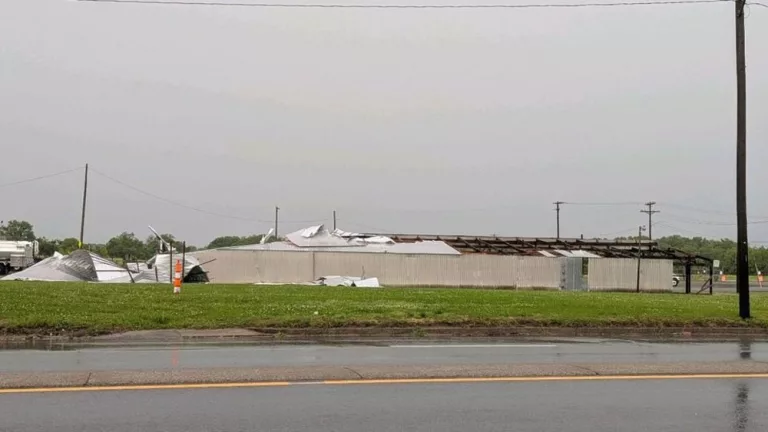 2d78d5b6fe4f4c64b196b2d5ceae532c-1